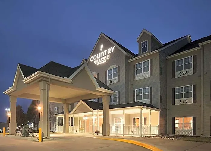 Country & By Radisson, North, Il Champaign