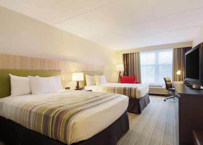 Country & By Radisson, North, Il 4*