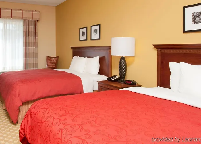 Country & By Radisson, North, Il Champaign